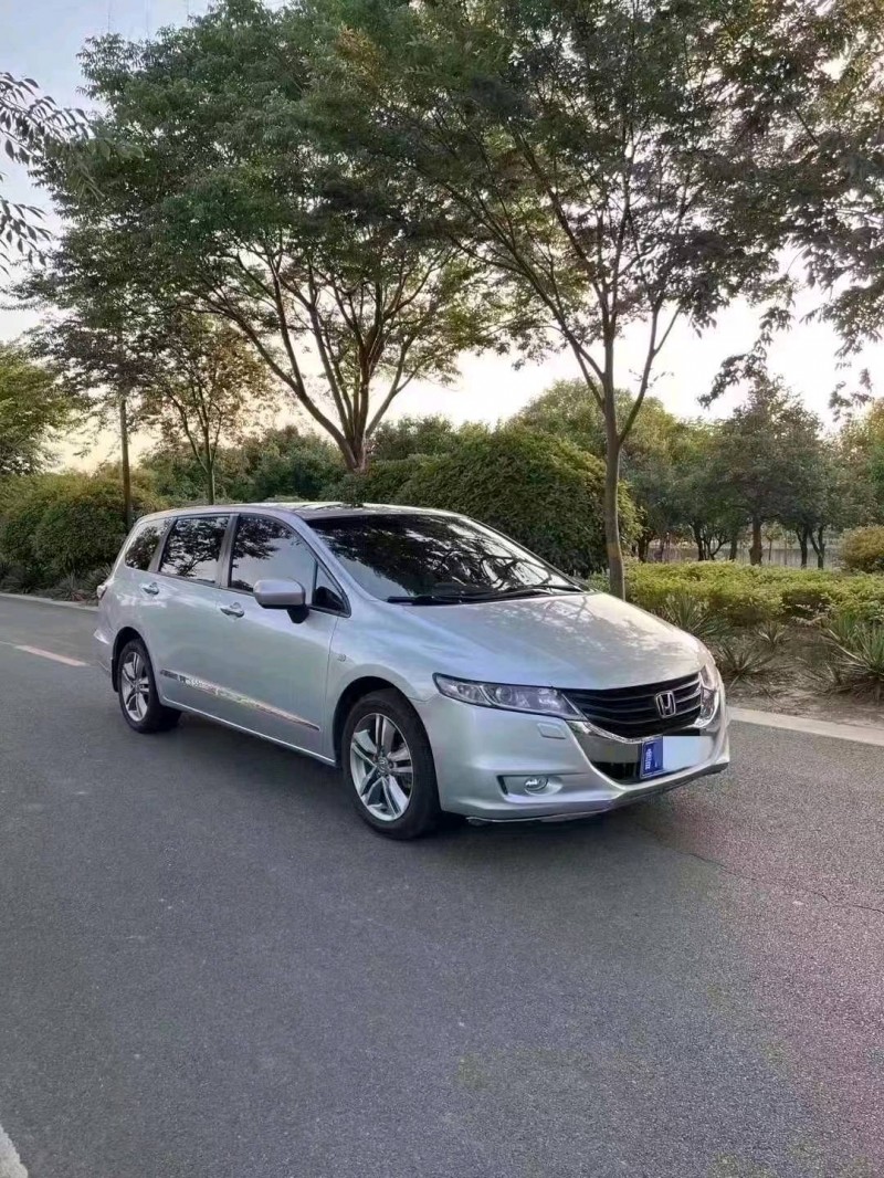 济宁12年本田奥德赛2