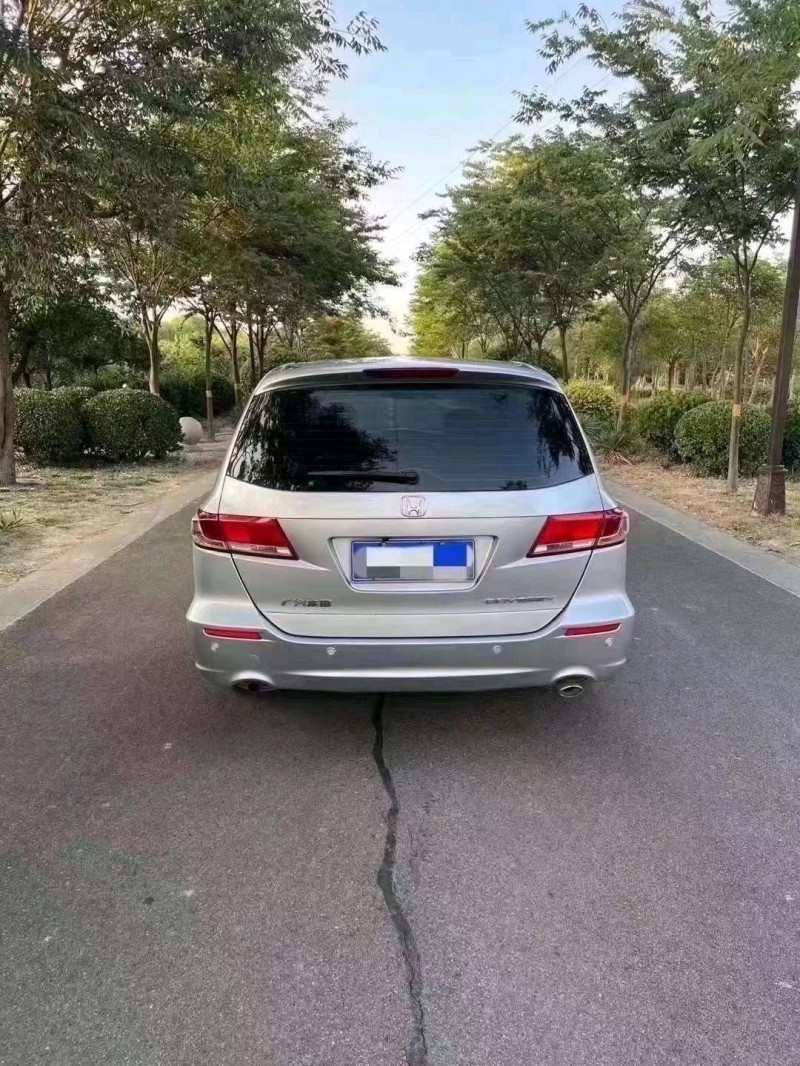 济宁12年本田奥德赛4
