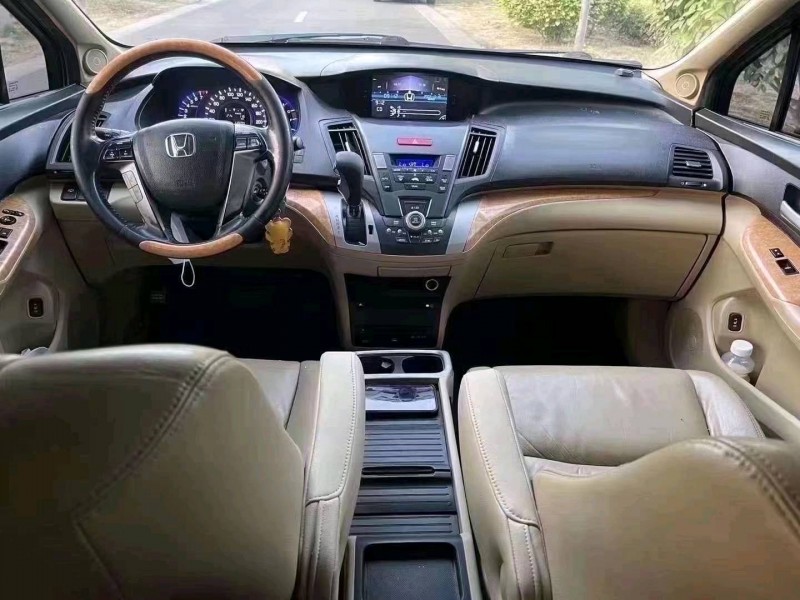 济宁12年本田奥德赛6