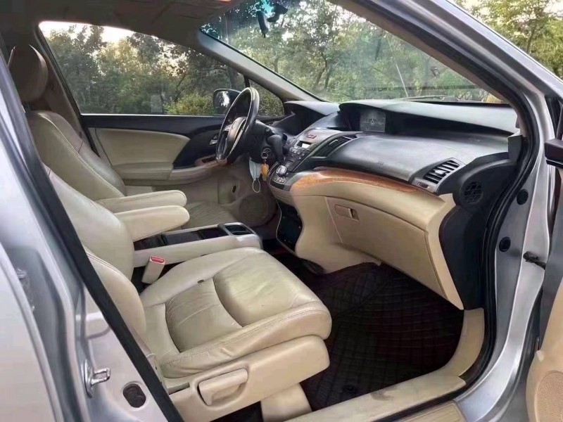 济宁12年本田奥德赛7