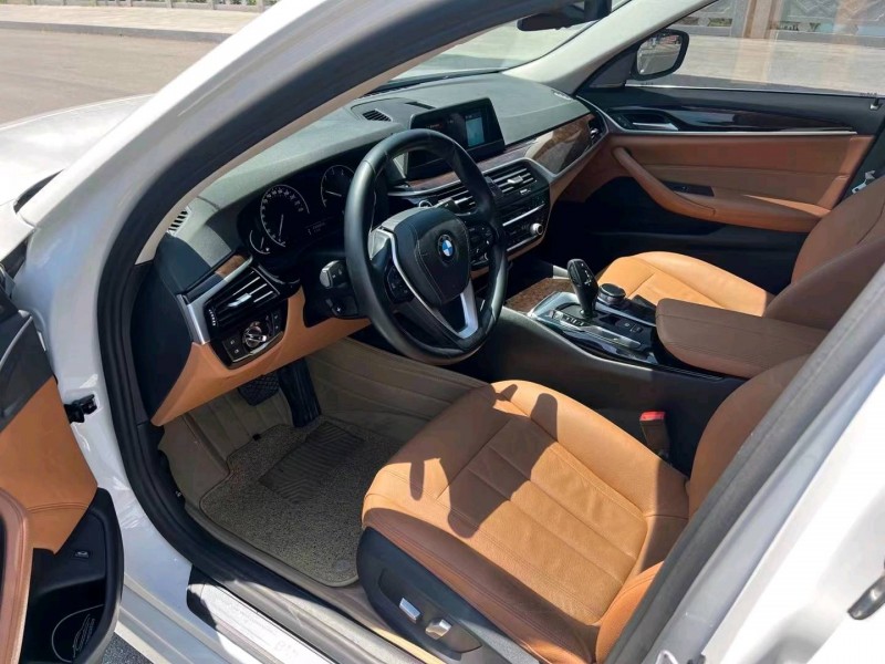 徐州18年宝马5系3