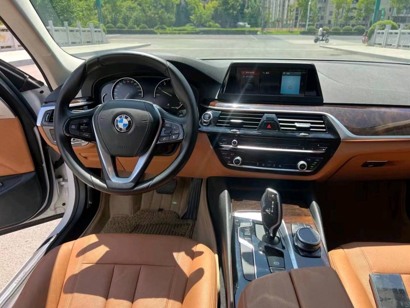 徐州18年宝马5系2