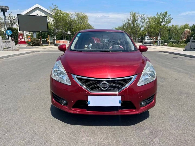 徐州16年日产骐达9