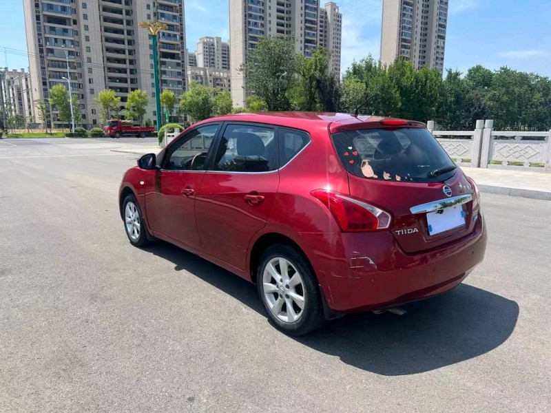 徐州16年日产骐达5