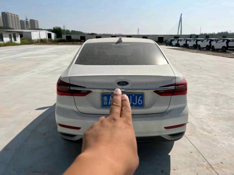 枣庄21年福特福睿斯4