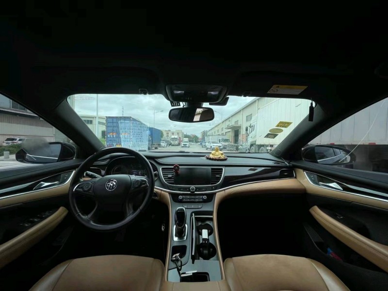 东莞17年别克君越5