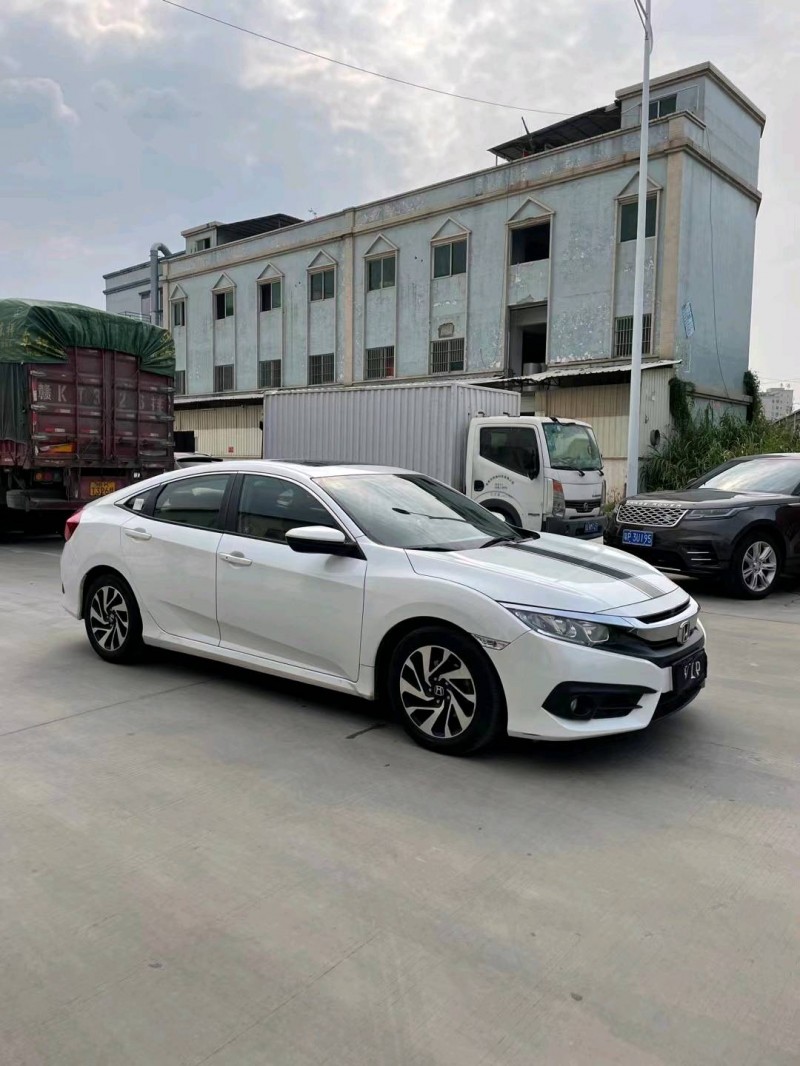 东莞17年本田思域3