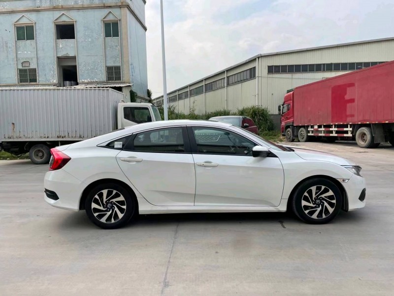 东莞17年本田思域7