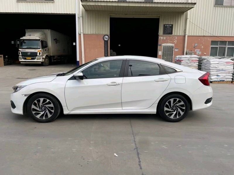 东莞17年本田思域8