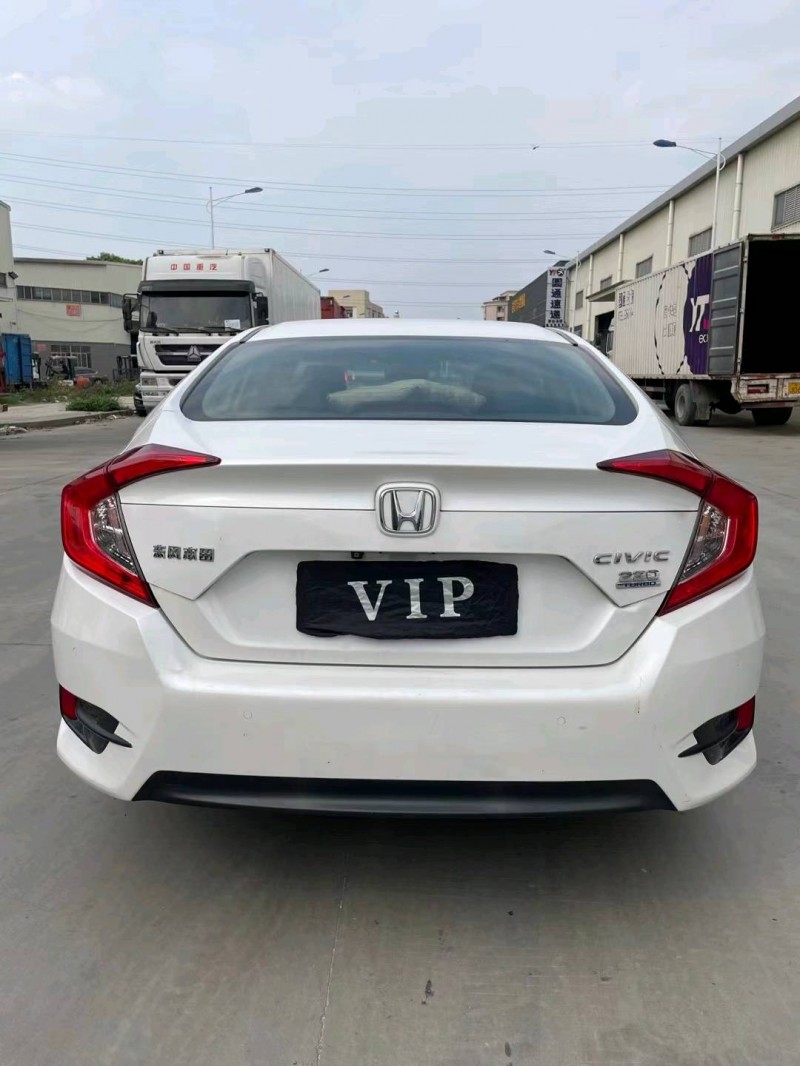 东莞17年本田思域9