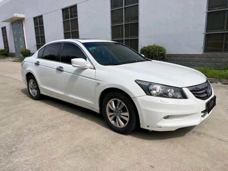 盐城12年本田雅阁7