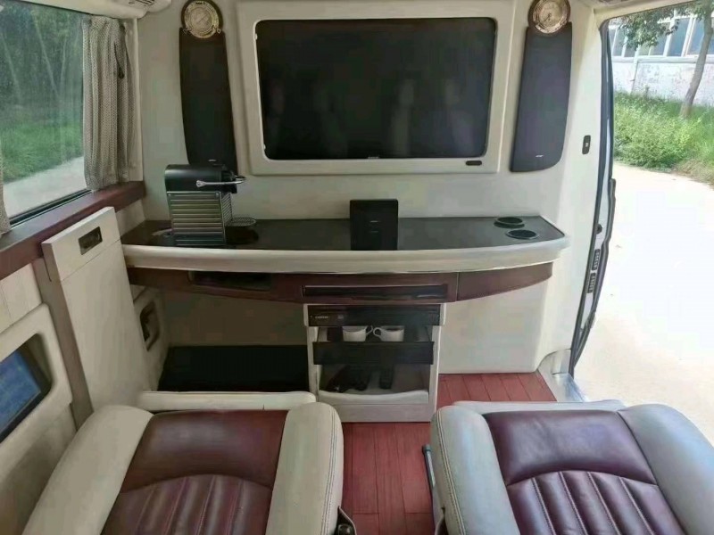 烟台14年奔驰威霆2