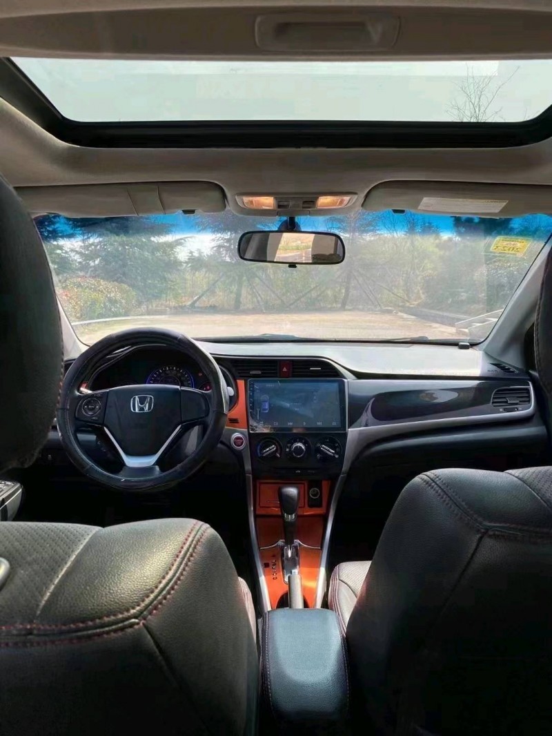 青岛15年本田凌派4