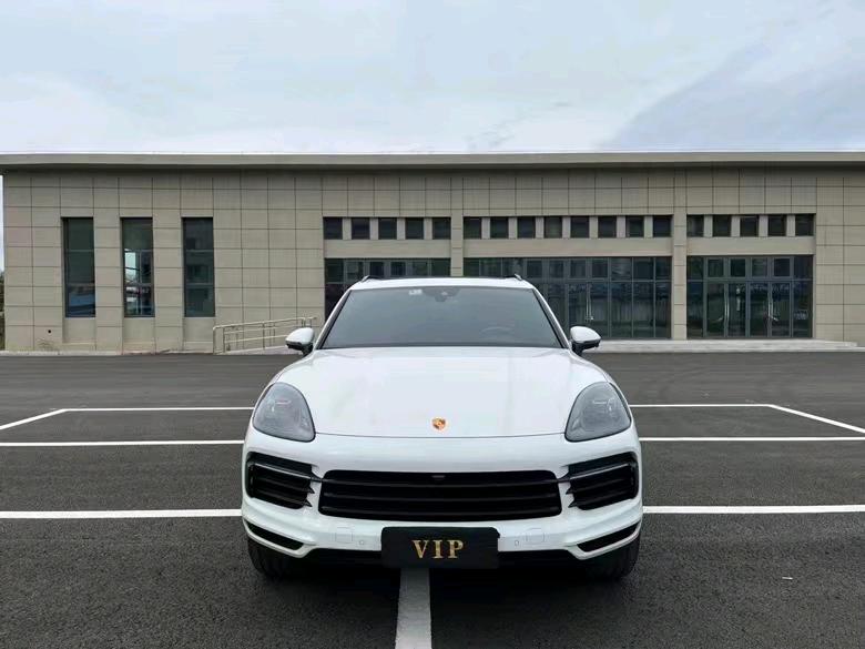 鹽城20年保時捷卡宴1