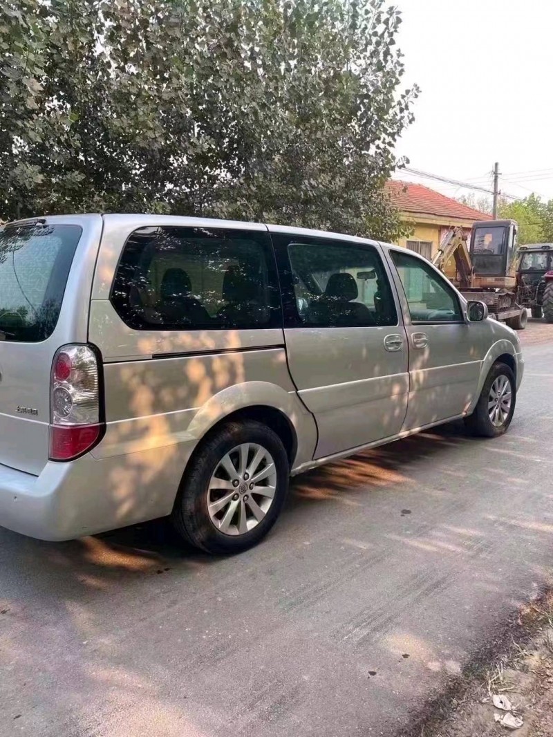 烟台12年别克GL88