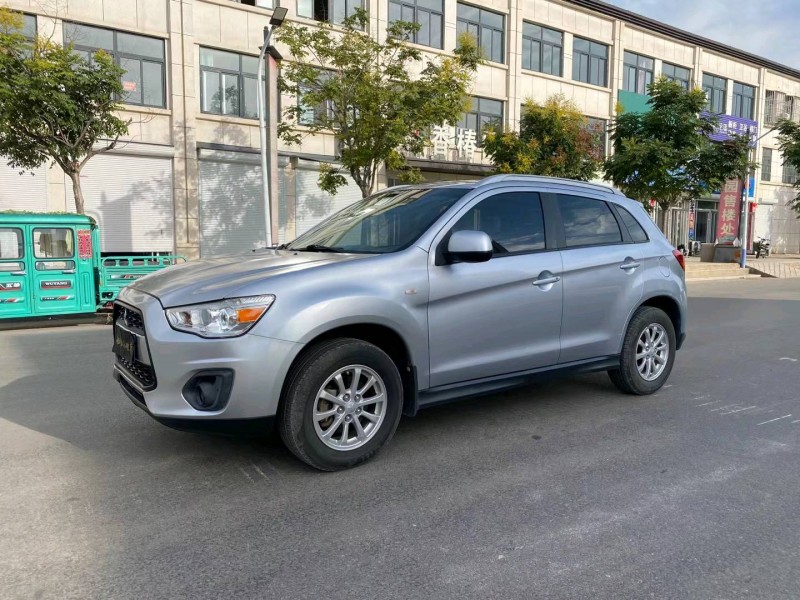 徐州13年三菱劲炫8