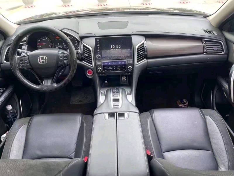 东营17年本田冠道8