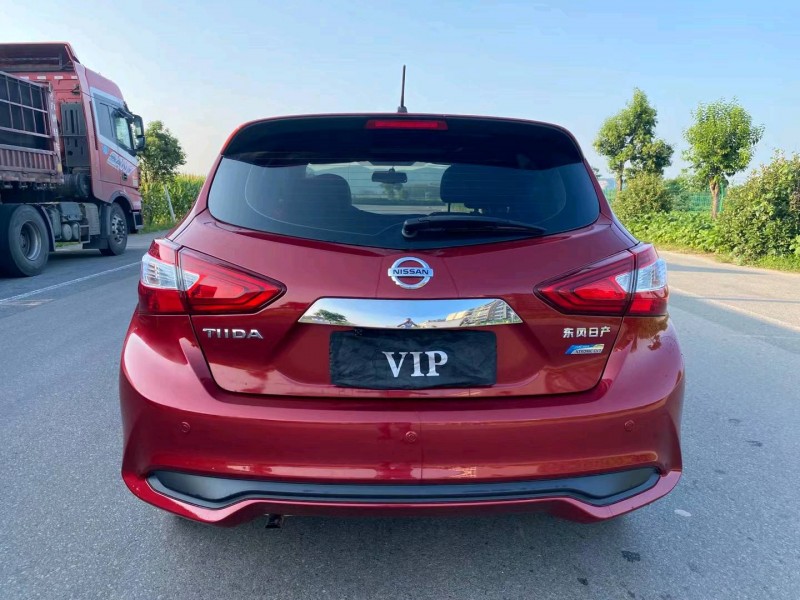 徐州17年日产骐达1