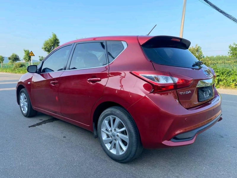 徐州17年日产骐达2