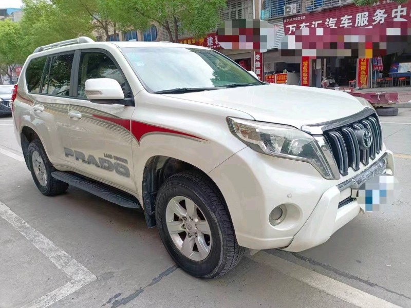 北京15年丰田普拉多3