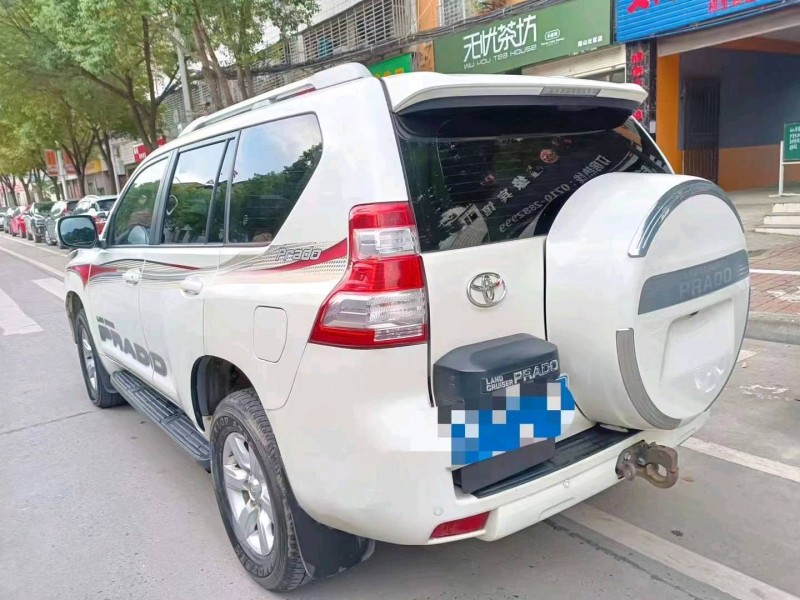 北京15年丰田普拉多4