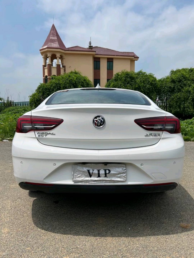 沈阳17年别克君威6