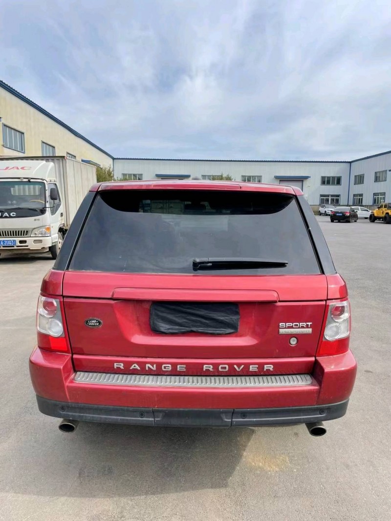 沈阳10年路虎揽胜运动8