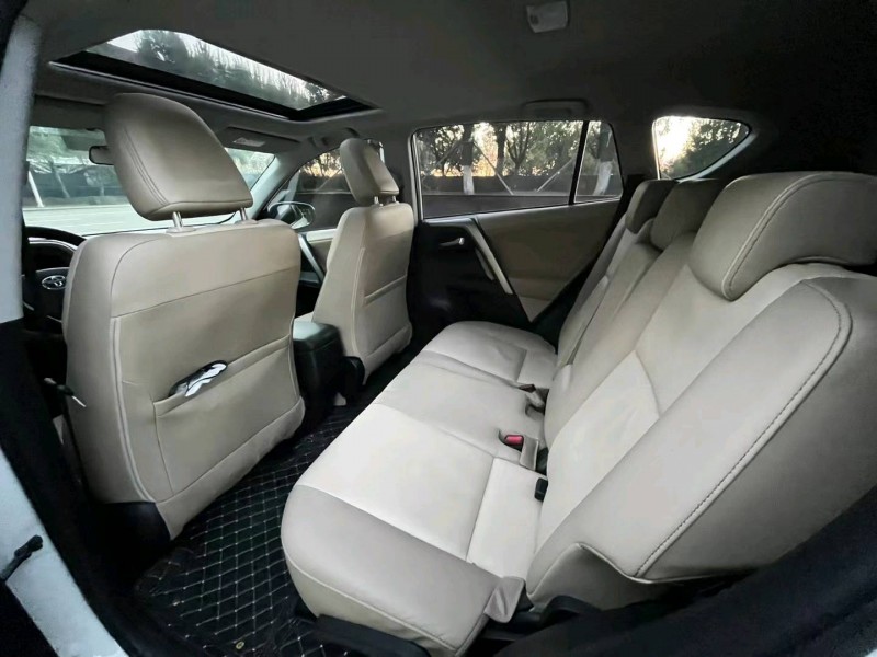 沈阳15年丰田RAV4荣放6