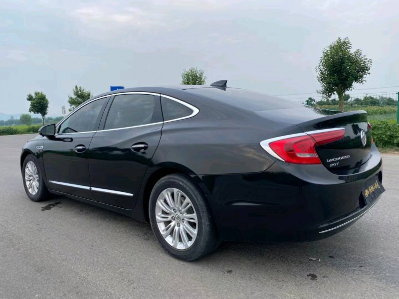 徐州19年别克君越8