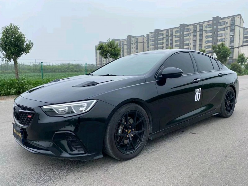 徐州18年别克君威8