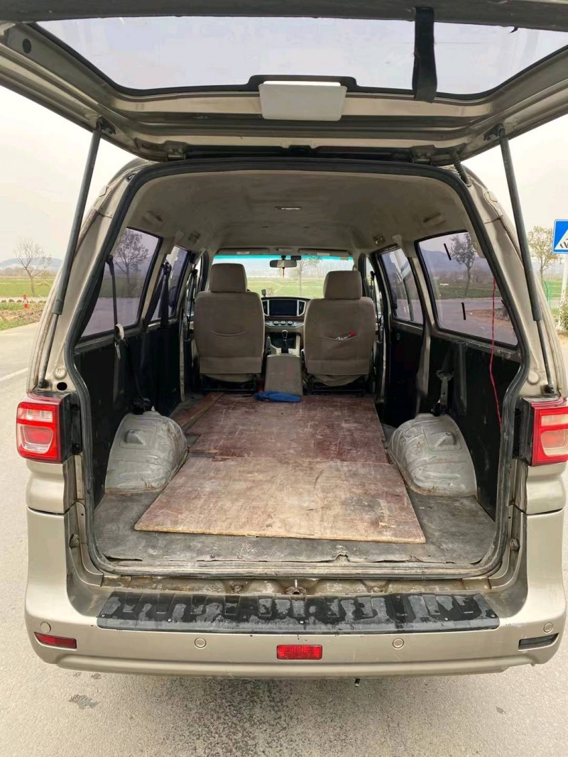 徐州19年东风菱智4