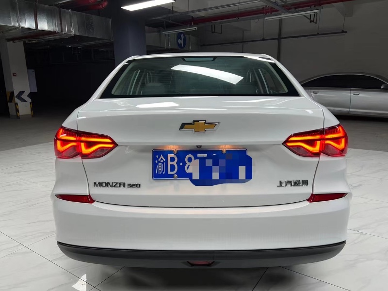 成都22年雪佛兰科鲁泽5