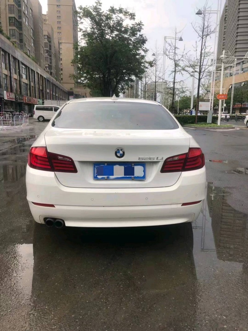 宿迁13年宝马5系9