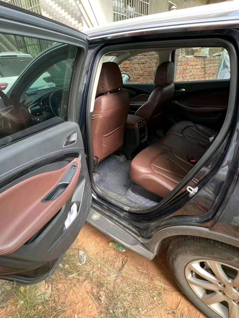 宜春21年别克昂科威8