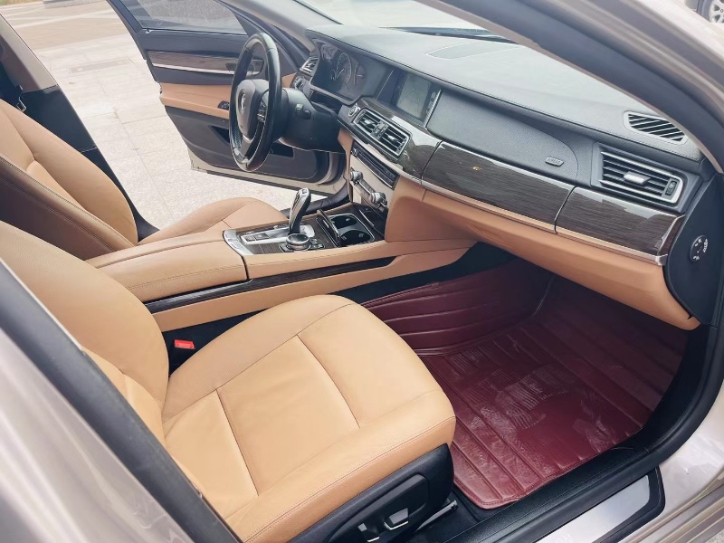 深圳14年宝马7系1