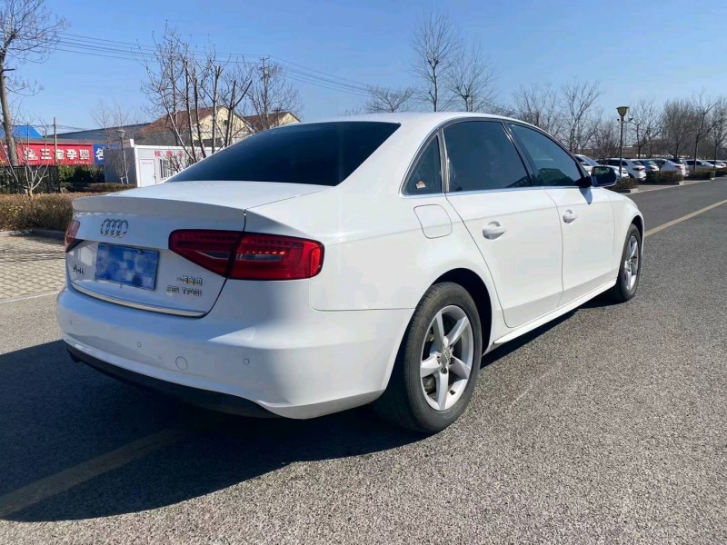 潍坊15年奥迪A4L8