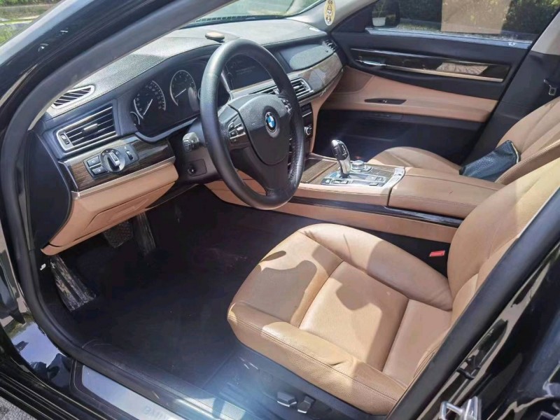 潍坊12年宝马7系6