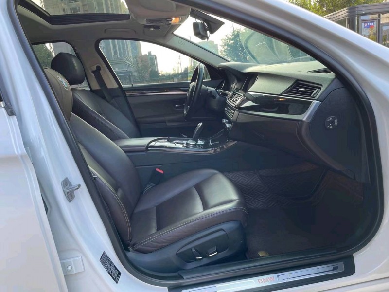 济宁15年宝马5系5