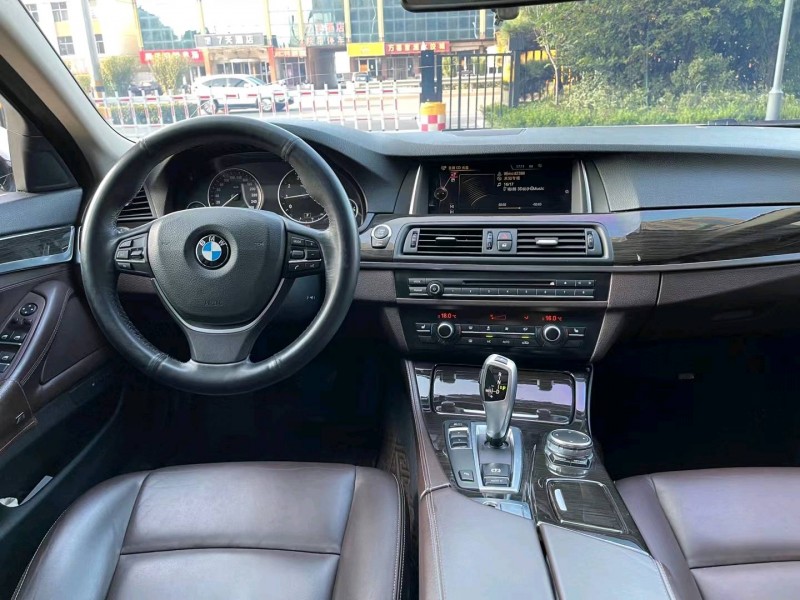 济宁15年宝马5系4