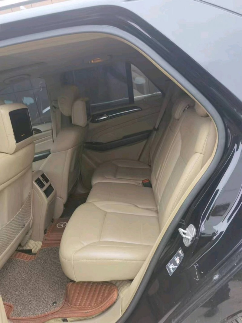 济宁12年奔驰ML5