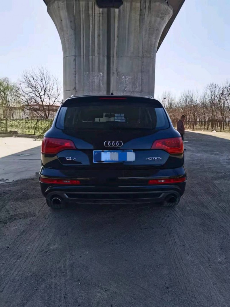 保定13年奥迪Q76