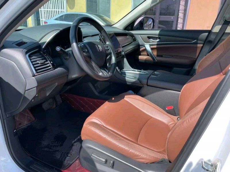 枣庄18年本田冠道8