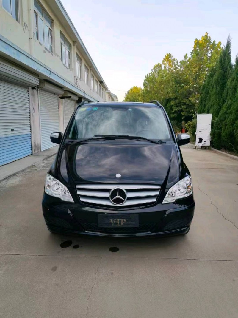 枣庄15年奔驰唯雅诺1