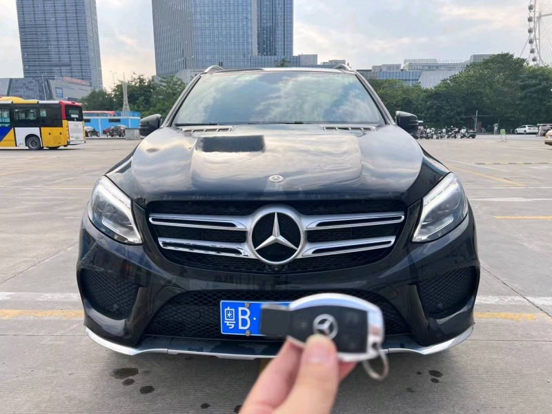 广州19年奔驰GLE1