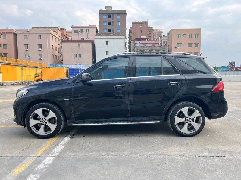 广州19年奔驰GLE4