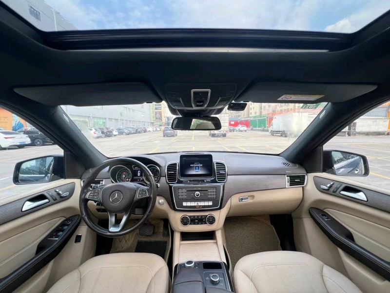 广州19年奔驰GLE7