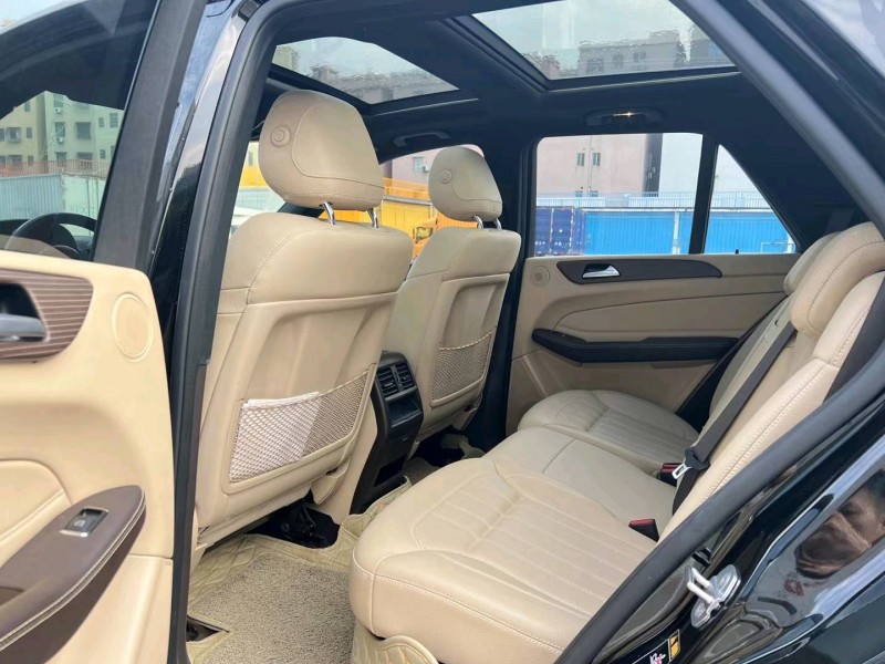 广州19年奔驰GLE8