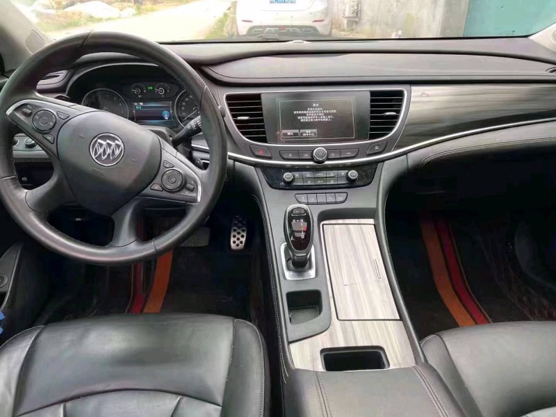 枣庄17年别克君越6