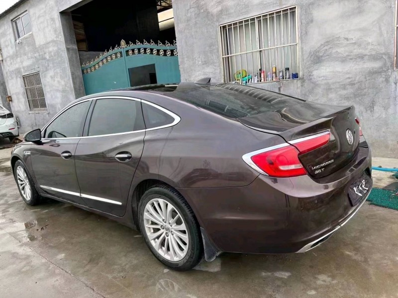 枣庄17年别克君越9