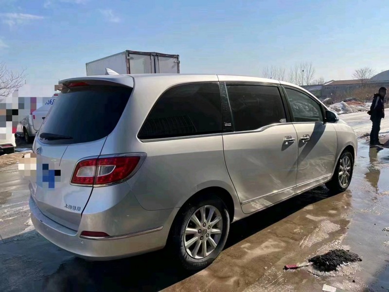 枣庄12年别克GL86